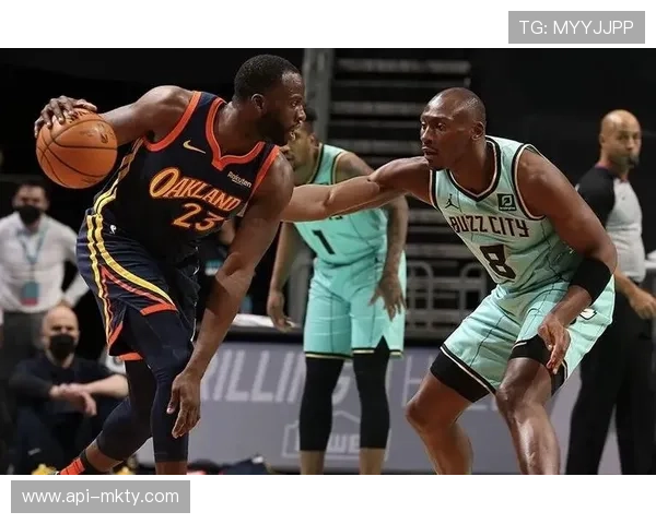 替补席反应：绝杀时刻情绪捕捉